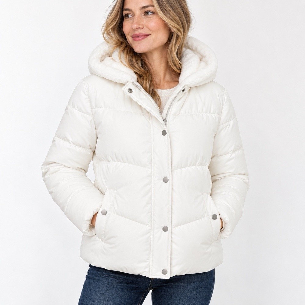 NWT 32 Degrees Womens L Quilted Puffer Jacket Ivory Plush Fur Lined Hood NEW